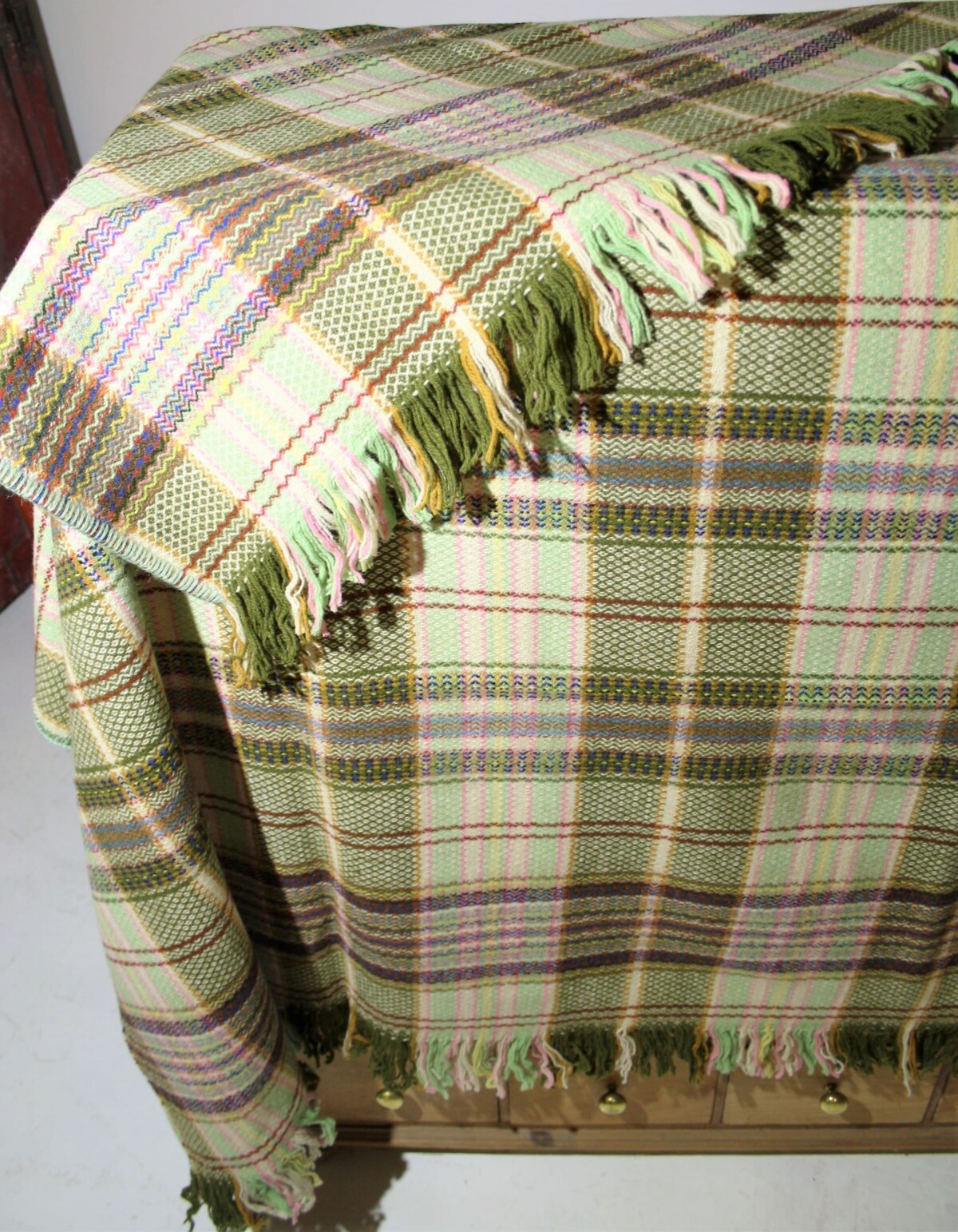 Welsh Wool Tapestry Blanket - Vibrant Green - Image 8