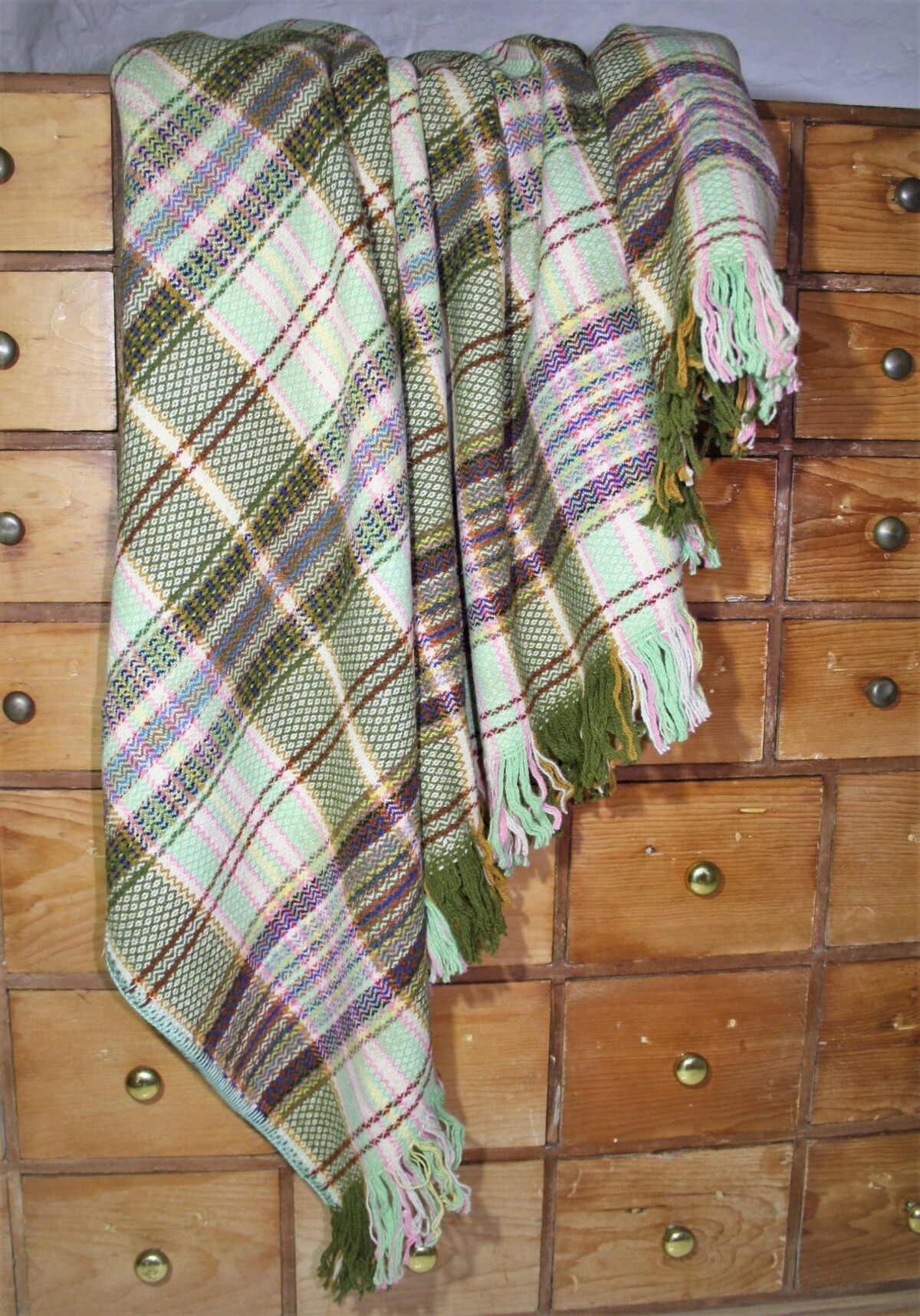 Welsh Wool Tapestry Blanket - Vibrant Green - Image 6