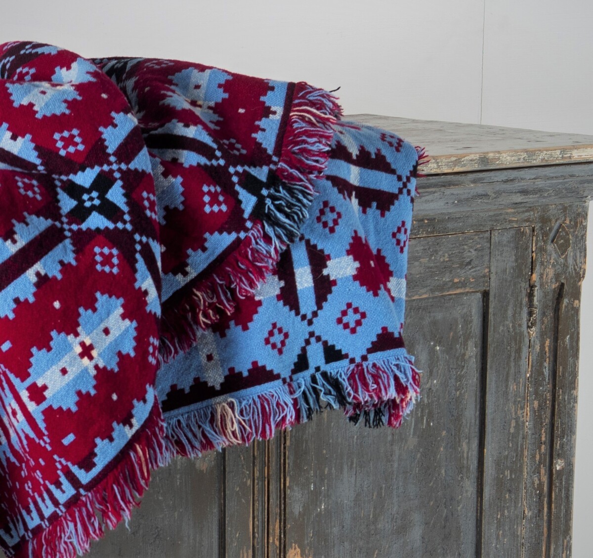 Welsh Wool Tapestry Blanket - Cornflower Blue & Reds - Image 8