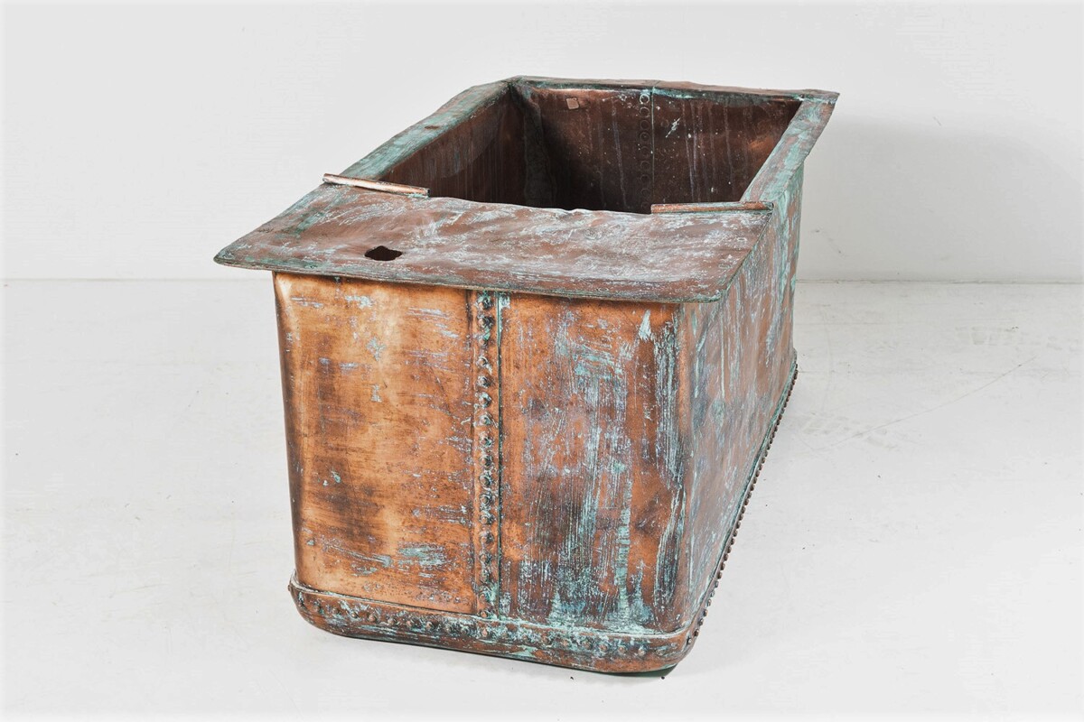 Very Large Early Victorian Decorative Copper House and Garden Planter | Unusual Size with Great Patina - Image 10