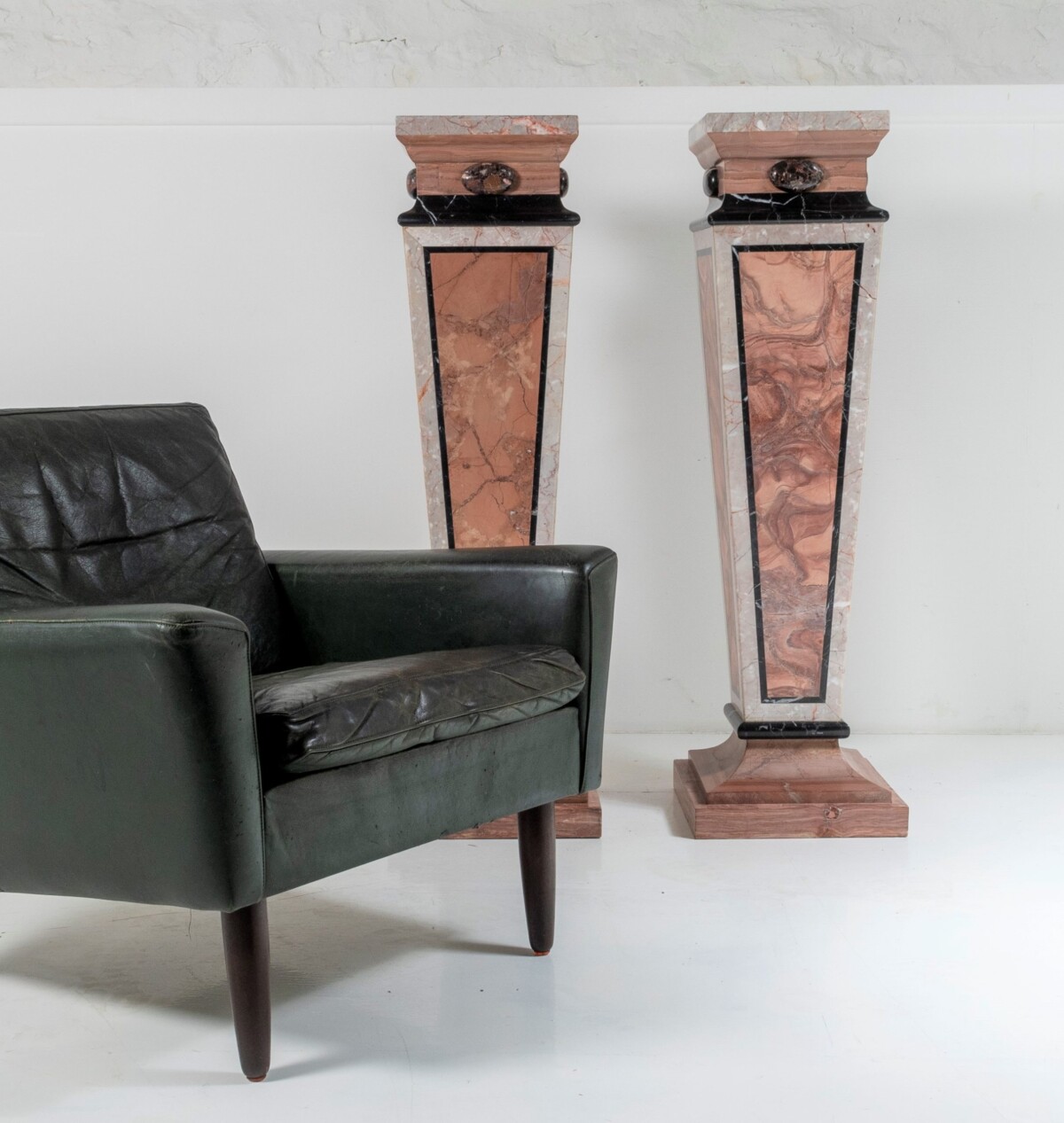 An exquisite Pair of Pink Marble Pedestal Plinths | Early 20th Century French marble - Image 15