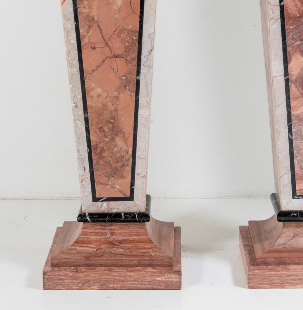 An exquisite Pair of Pink Marble Pedestal Plinths | Early 20th Century French marble - Image 18