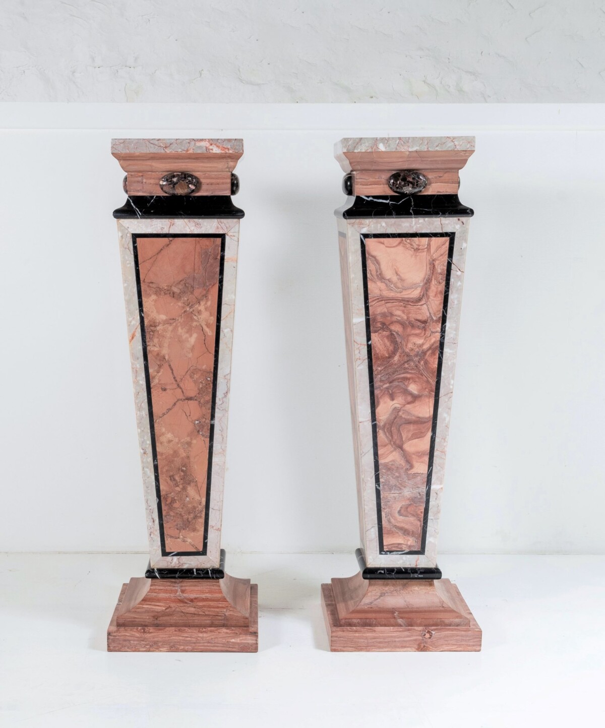 An exquisite Pair of Pink Marble Pedestal Plinths | Early 20th Century French marble