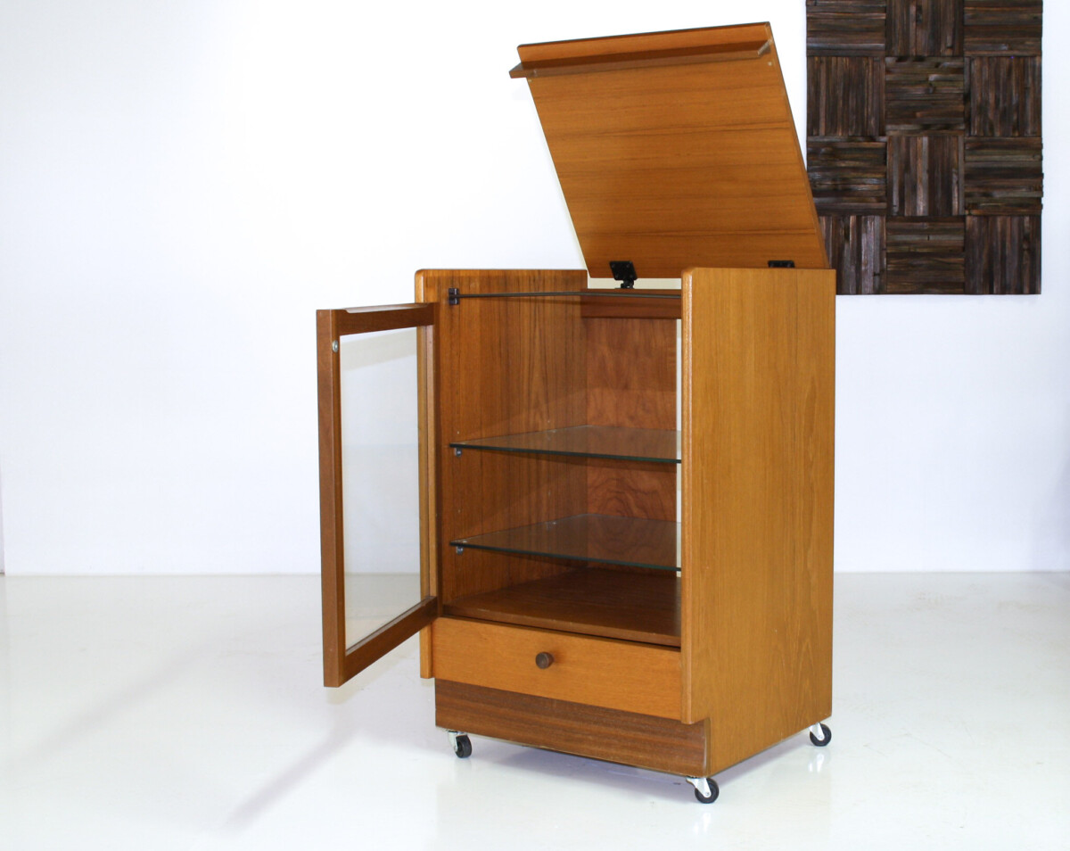 1970s Mid Century Teak HiFi Cabinet Vinyl Record Player Unit by Knoll - Image 2