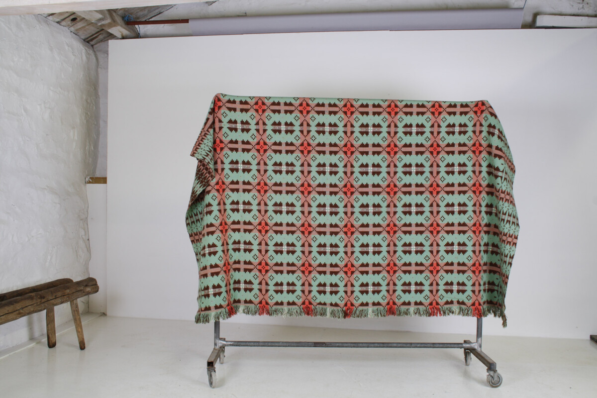 1960s Vintage Pure Welsh Wool Tapestry Blanket in Autumnal Brown and Green - Image 6