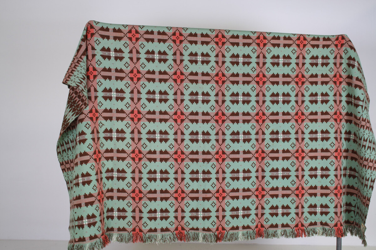 1960s Vintage Pure Welsh Wool Tapestry Blanket in Autumnal Brown and Green - Image 5