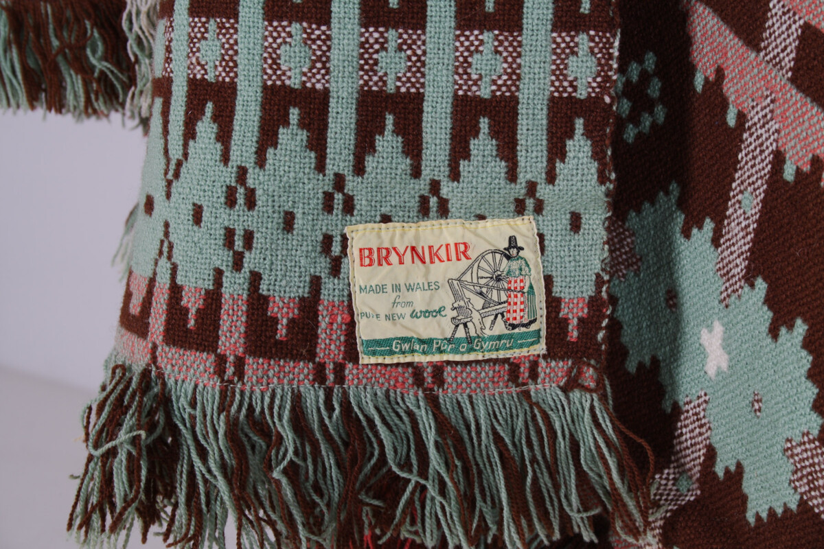 1960s Vintage Pure Welsh Wool Tapestry Blanket in Autumnal Brown and Green - Image 10