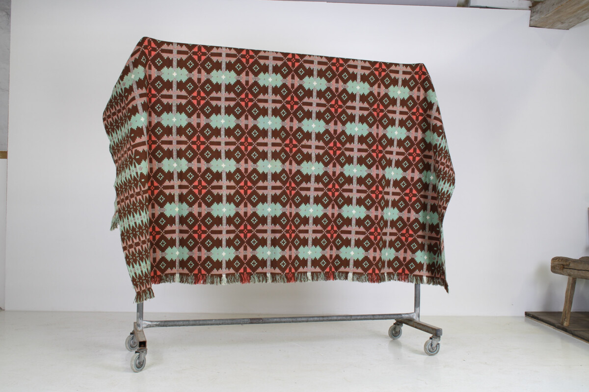 1960s Vintage Pure Welsh Wool Tapestry Blanket in Autumnal Brown and Green - Image 3