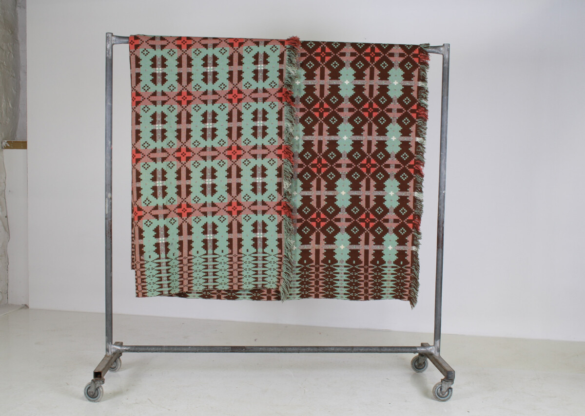 1960s Vintage Pure Welsh Wool Tapestry Blanket in Autumnal Brown and Green - Image 4