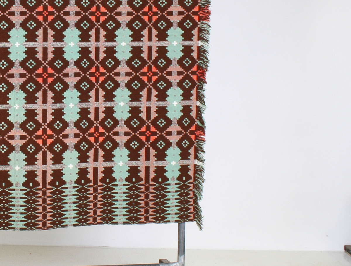 Mid Century Welsh Wool Tapestry Blanket in Autumnal Brown and Green - Image 10