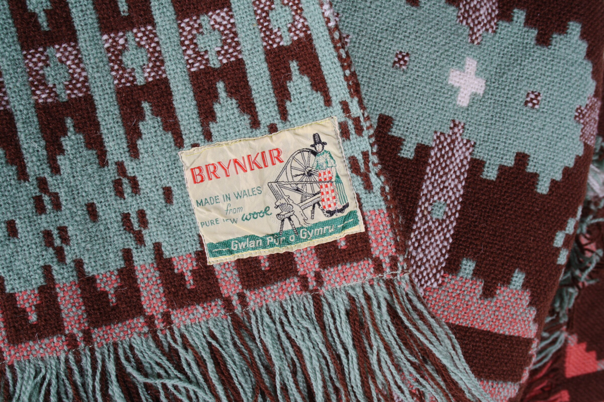 Mid Century Welsh Wool Tapestry Blanket in Autumnal Brown and Green - Image 7