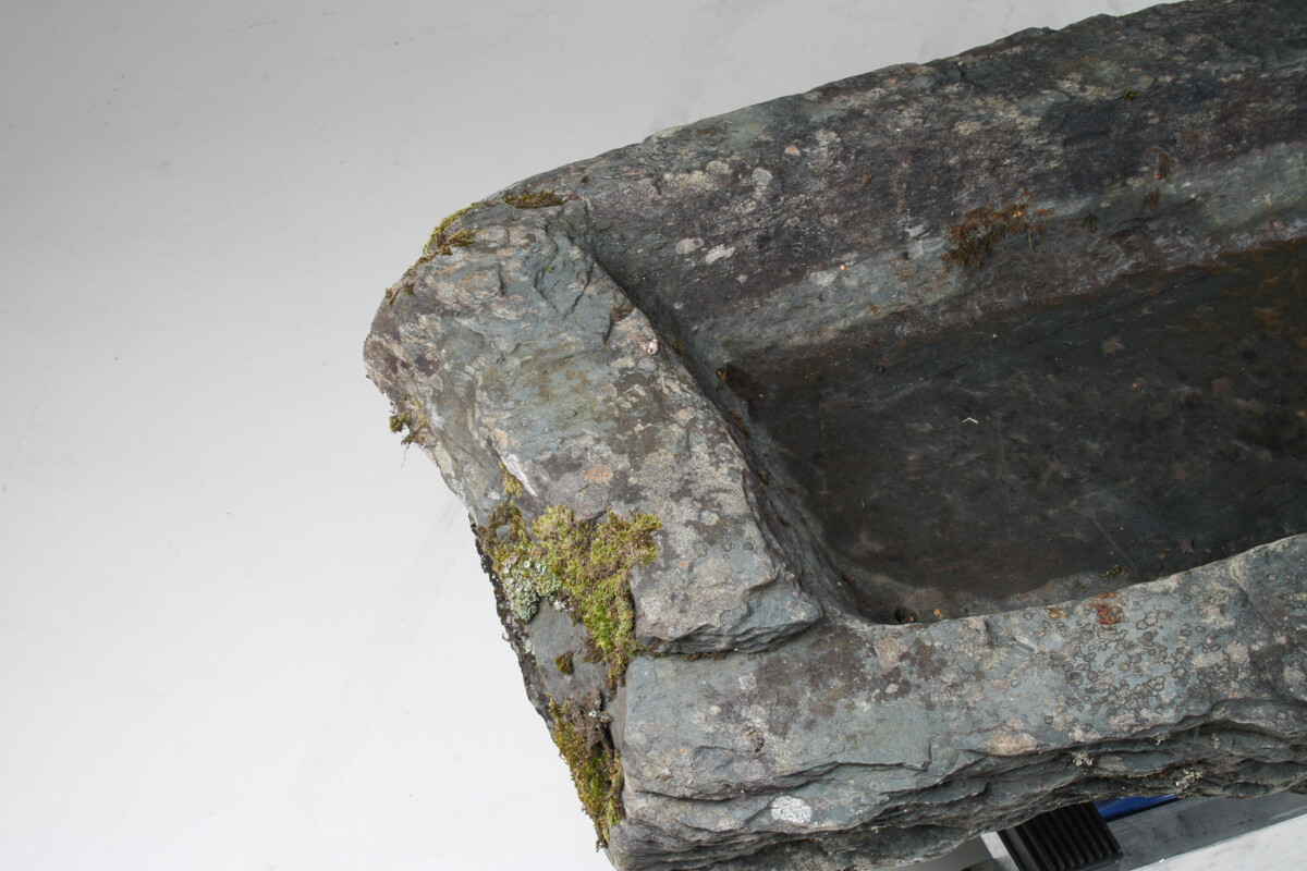 17th Century Large Stone Trough Garden Feature Weathered Moss Bonsai Carved Stone - Image 10