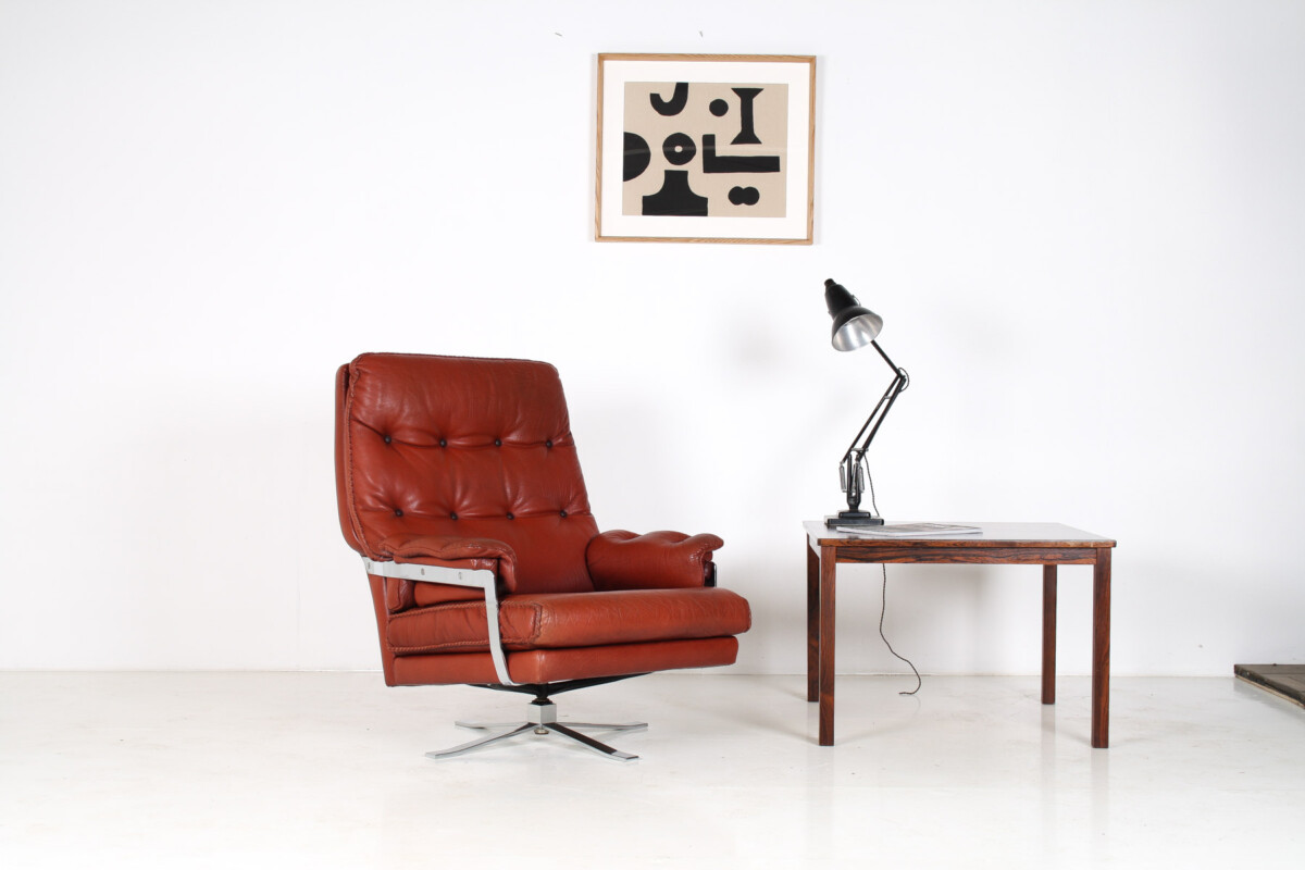 1960s Mid Century Red Brown Leather Chrome Swivel Chair by Arne Norell for Vatne Møbler