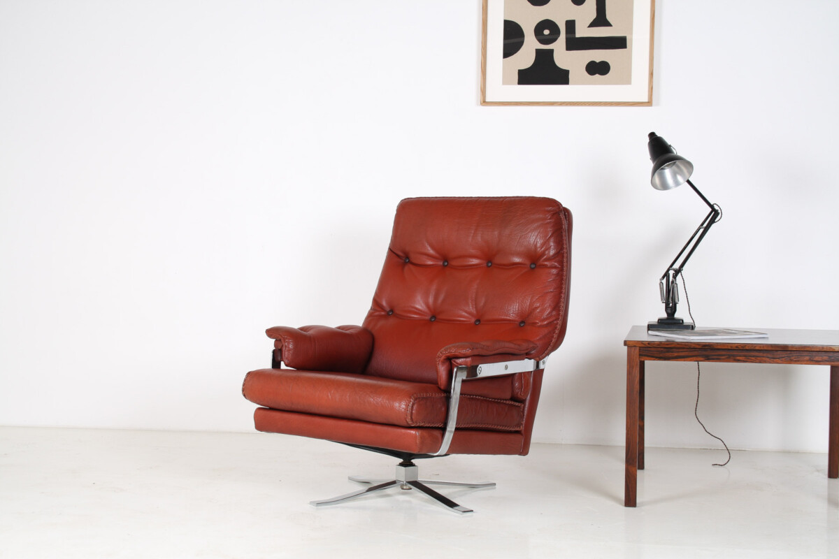 1960s Mid Century Red Brown Leather Chrome Swivel Chair by Arne Norell for Vatne Møbler - Image 2